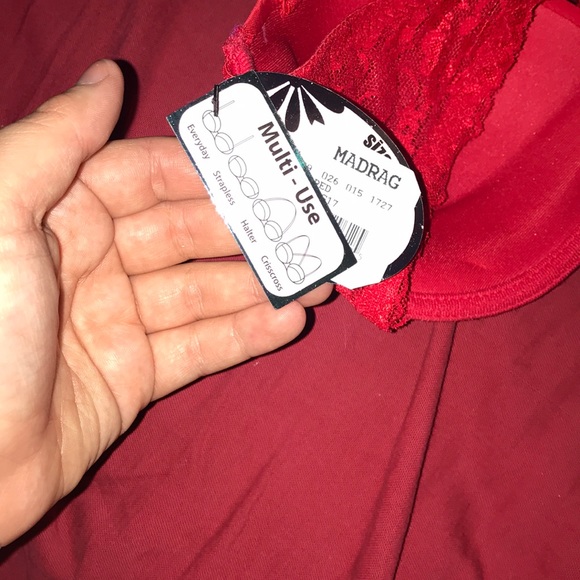 Bras - Picture 6 of 8